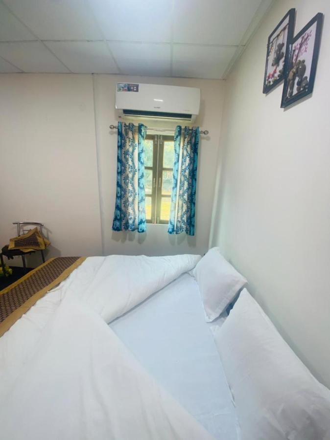 Lushy Days Boom Camp Hotell Tanakpur Eksteriør bilde